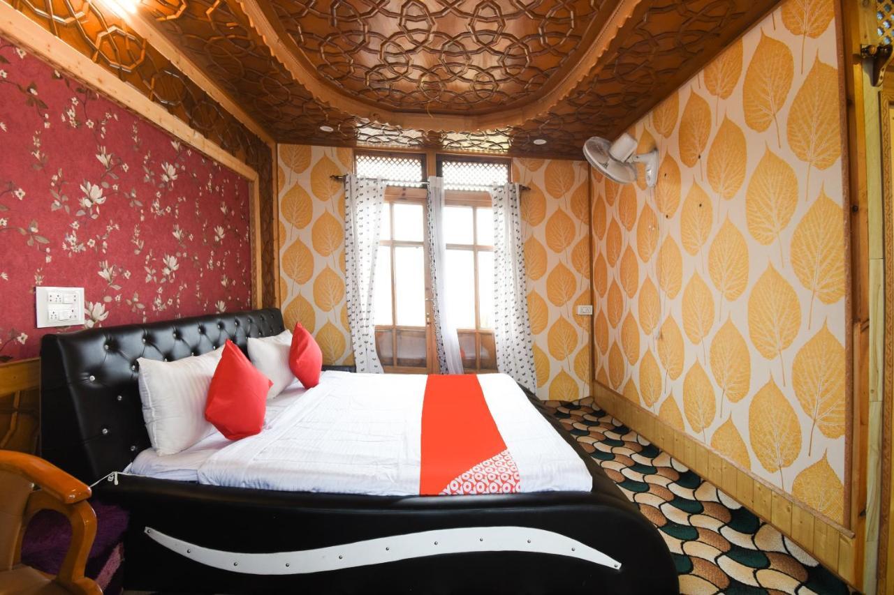 Oyo 66637 Merlin Group Of Houseboats Hotel Srīnagar Екстериор снимка