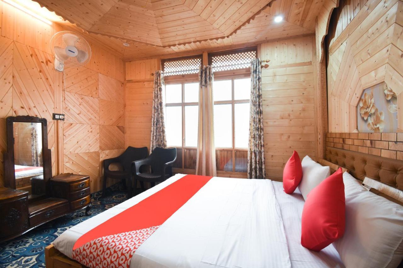 Oyo 66637 Merlin Group Of Houseboats Hotel Srīnagar Екстериор снимка