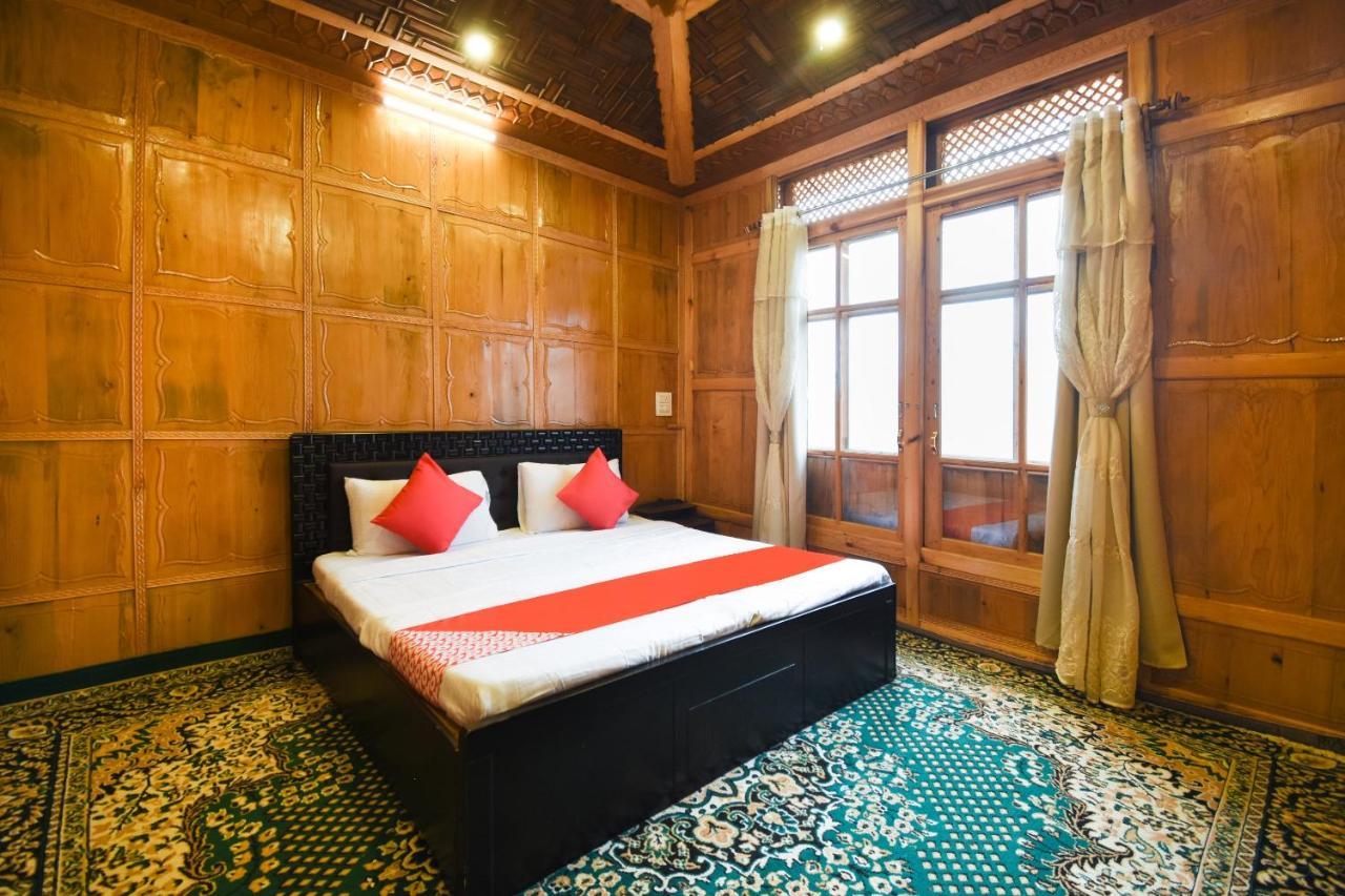Oyo 66637 Merlin Group Of Houseboats Hotel Srīnagar Екстериор снимка